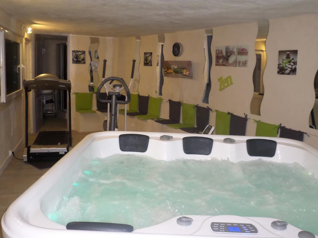 Appart'Hotel Les Tilleuls Saint-Macaire Room photo