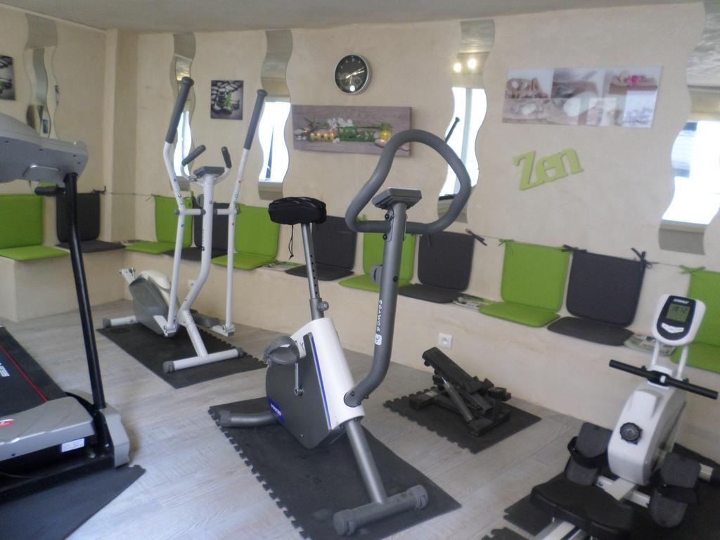 Appart'Hotel Les Tilleuls Saint-Macaire Room photo