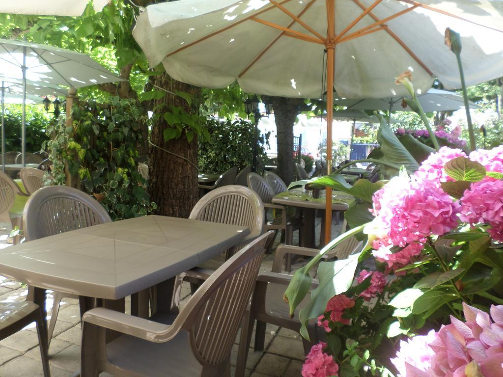 Appart'Hotel Les Tilleuls Saint-Macaire Room photo