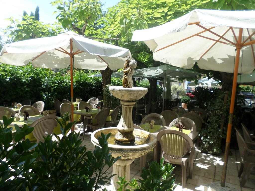 Appart'Hotel Les Tilleuls Saint-Macaire Room photo