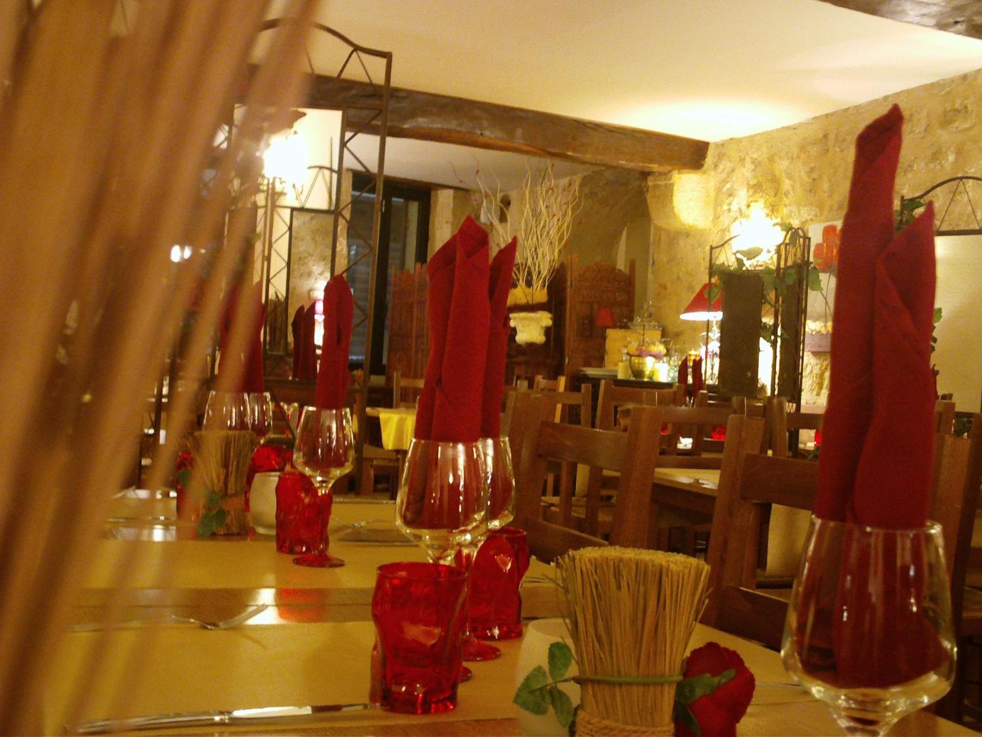 Appart'Hotel Les Tilleuls Saint-Macaire Exterior photo