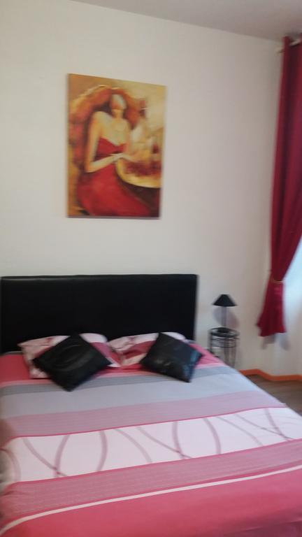 Appart'Hotel Les Tilleuls Saint-Macaire Room photo