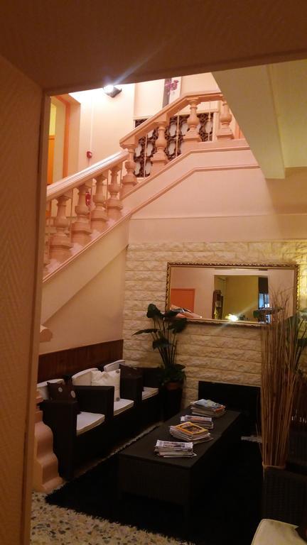 Appart'Hotel Les Tilleuls Saint-Macaire Exterior photo